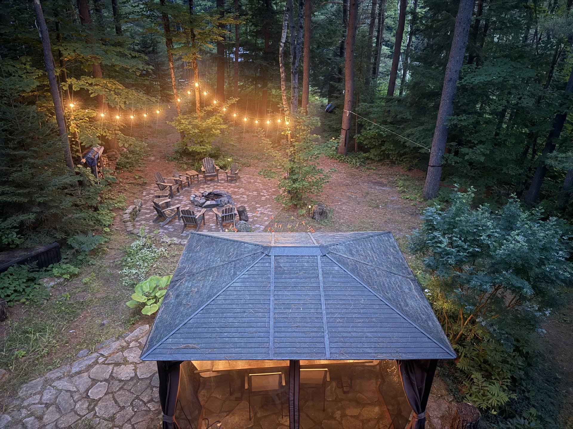 









502


Ch. du Chêne-Rouge

,
Val-des-Monts,




QC
J8N6G1

