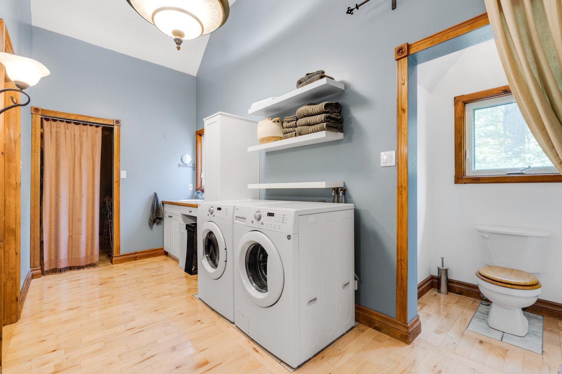 









502


Ch. du Chêne-Rouge

,
Val-des-Monts,




QC
J8N6G1

