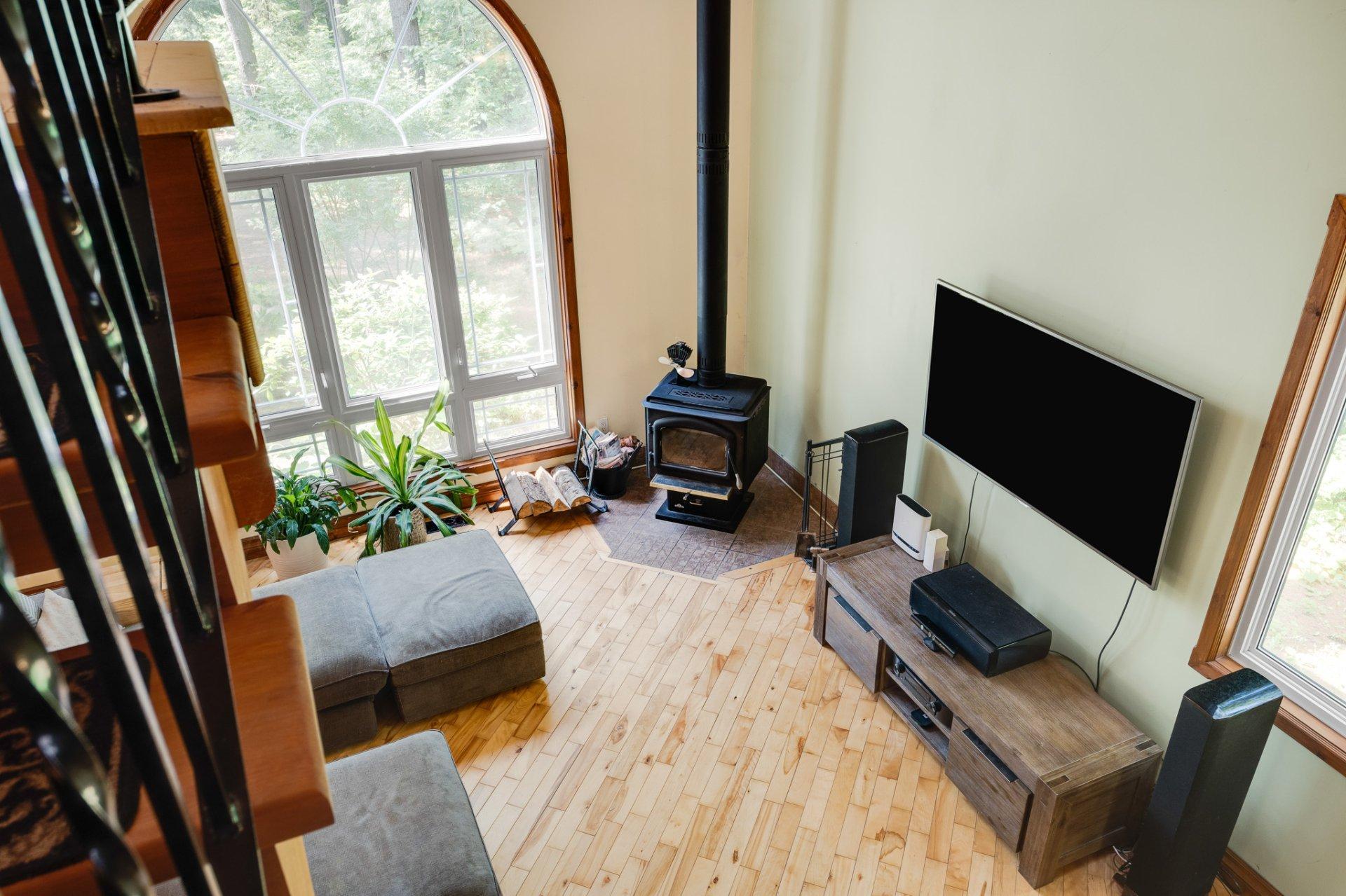 









502


Ch. du Chêne-Rouge

,
Val-des-Monts,




QC
J8N6G1

