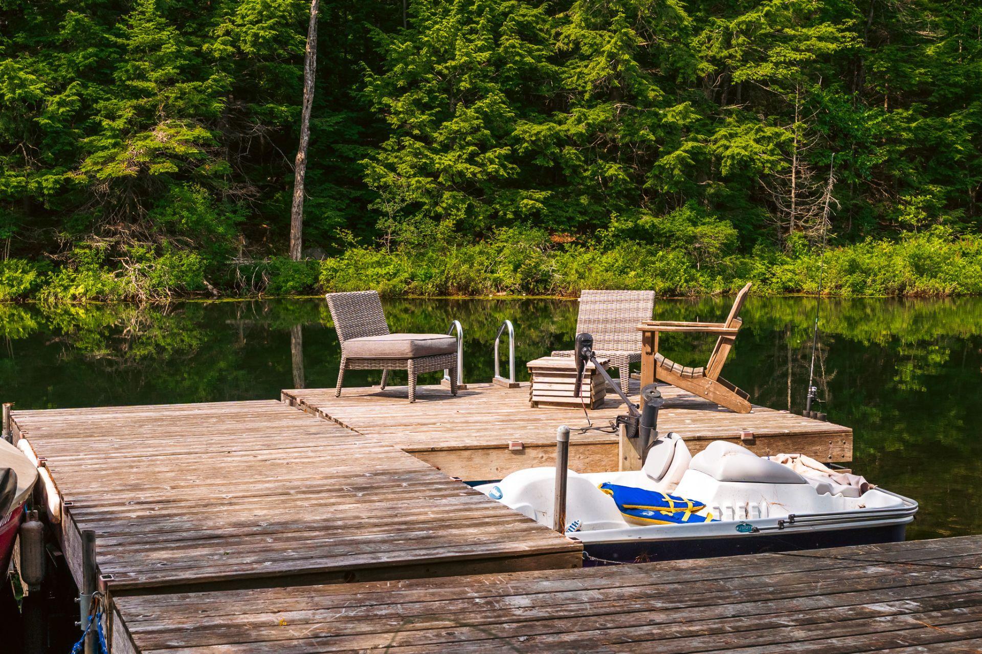 









502


Ch. du Chêne-Rouge

,
Val-des-Monts,




QC
J8N6G1

