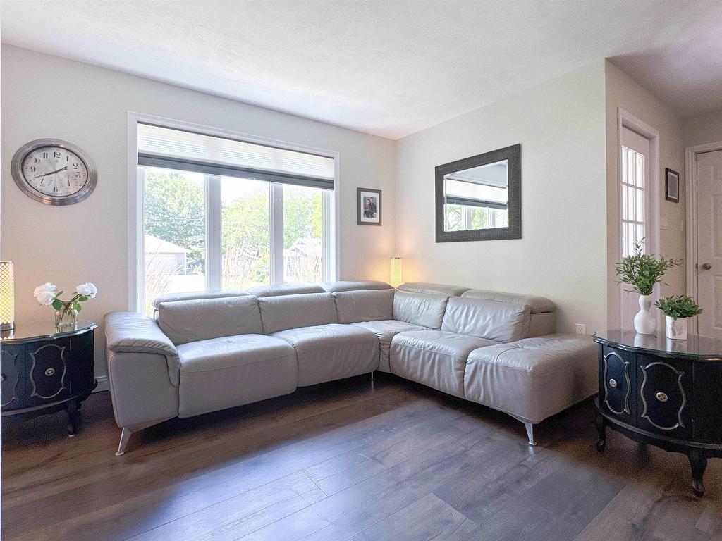 












9 Nottingham Avenue

,
Sherwood,




PE
C1A 8T4

