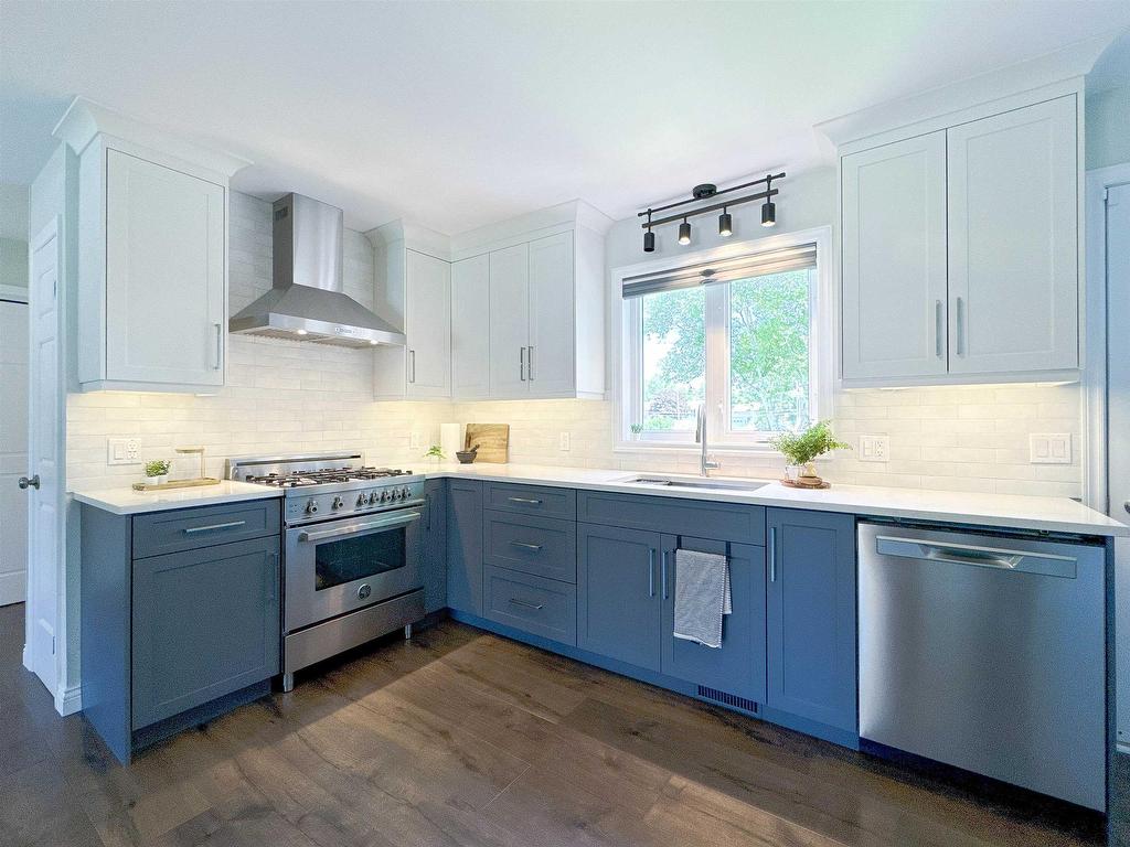 












9 Nottingham Avenue

,
Sherwood,




PE
C1A 8T4

