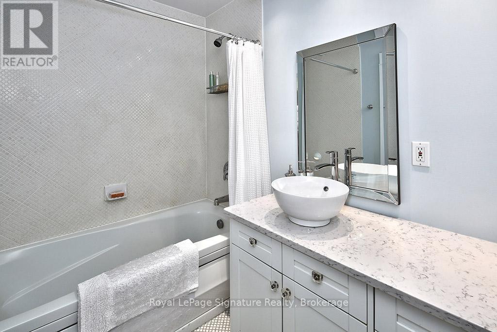 












807035 25TH SIDE ROAD

,
Grey Highlands,




Ontario
N0C1G0

