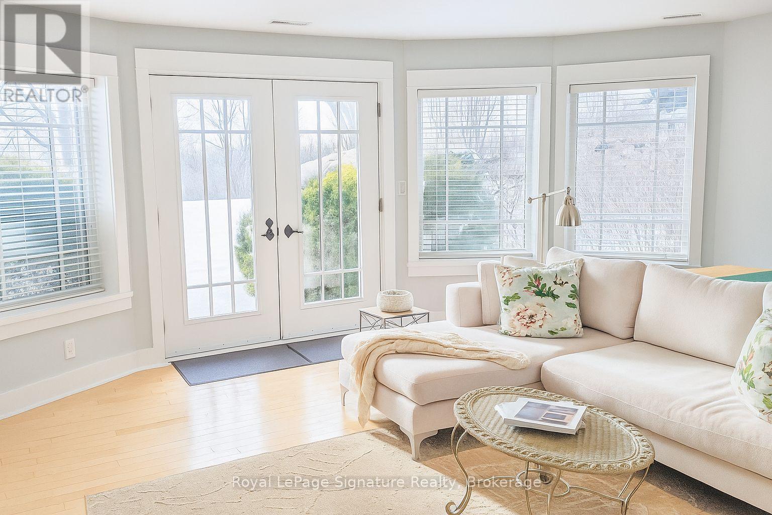 












807035 25TH SIDE ROAD

,
Grey Highlands,




Ontario
N0C1G0

