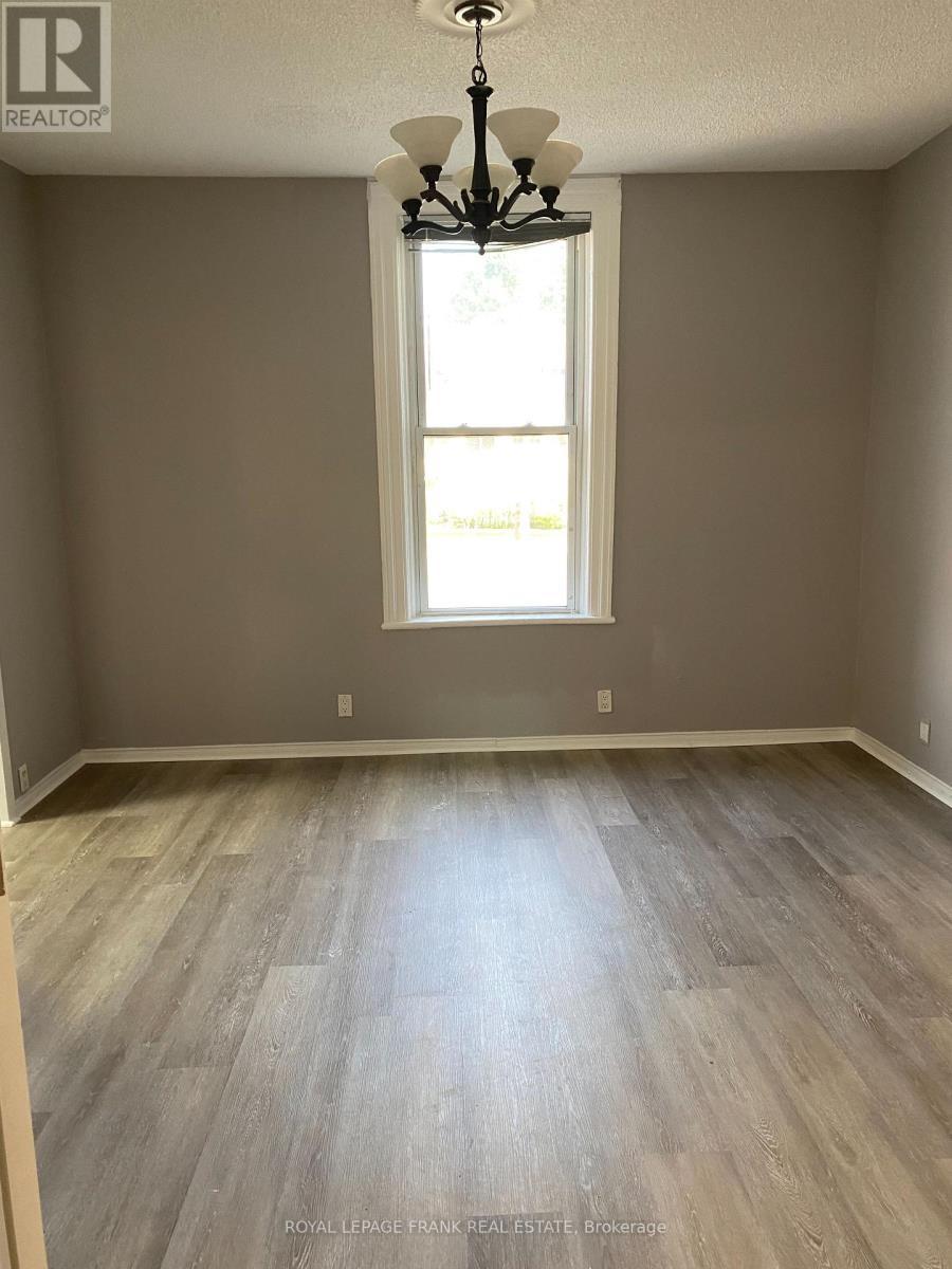 












297 SHERBROOKE STREET

,
Peterborough Central (North),




Ontario
K9J2N7

