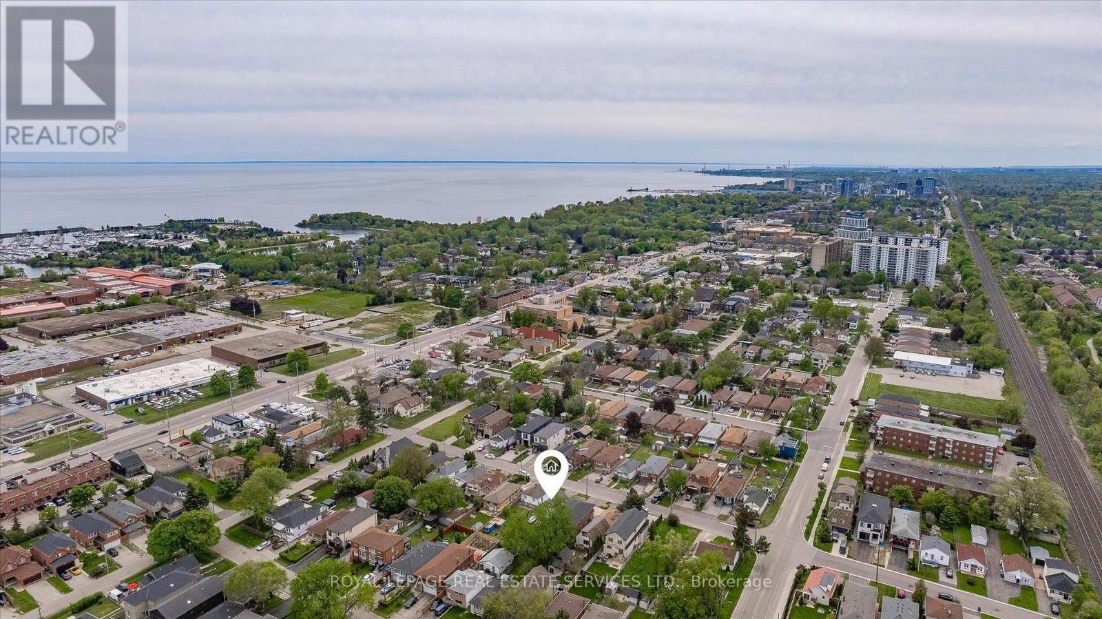 












1059 WESTMOUNT AVENUE

,
Mississauga,




Ontario
L5E1X5

