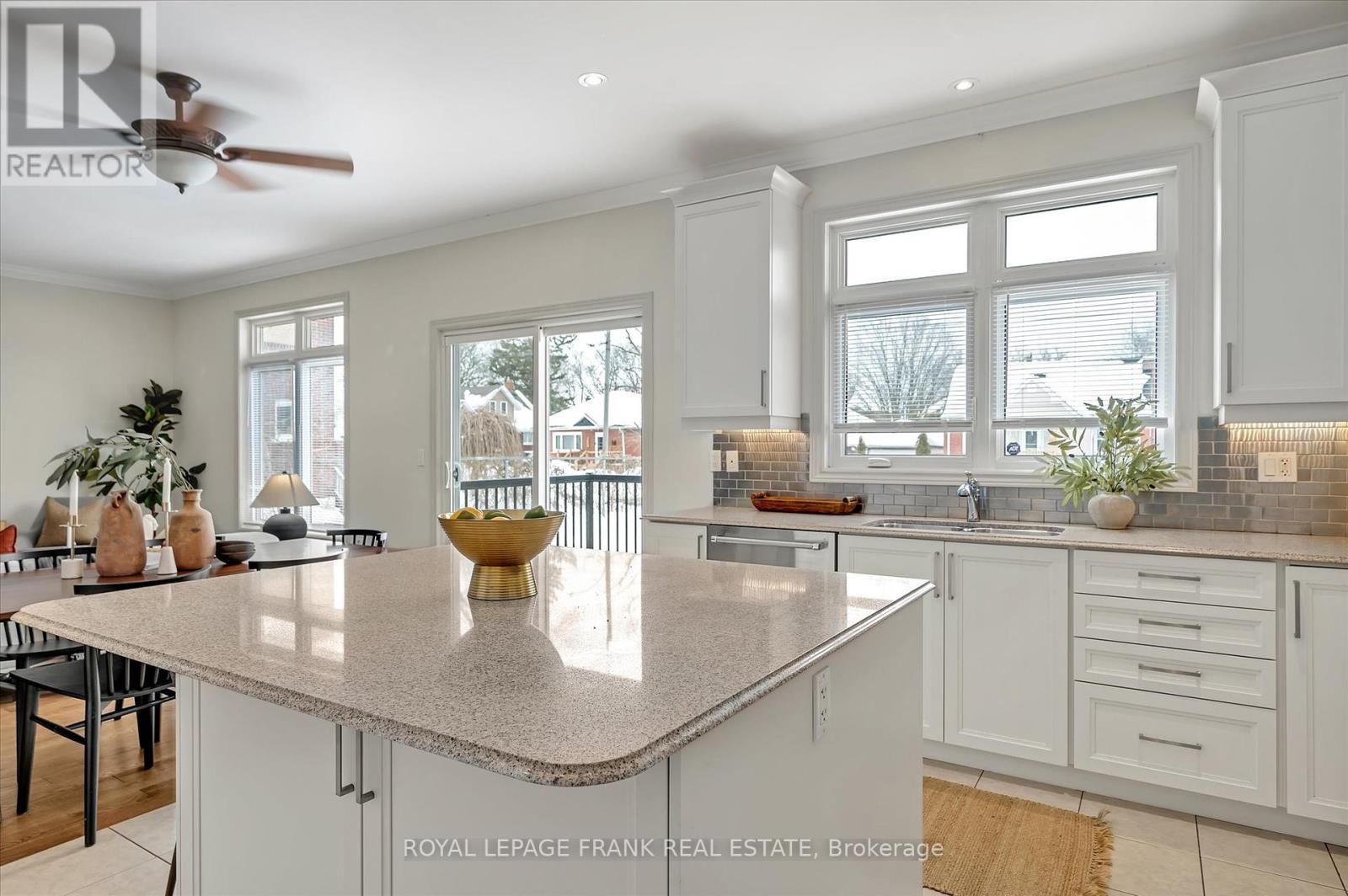 












8 - 24 BRINTON DRIVE

,
Peterborough South (West),




Ontario
K9J8S8


