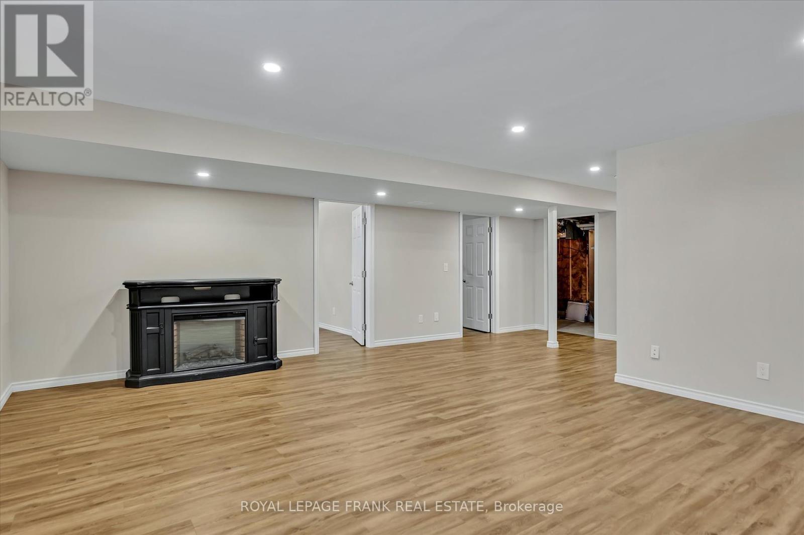 












8 - 24 BRINTON DRIVE

,
Peterborough South (West),




Ontario
K9J8S8

