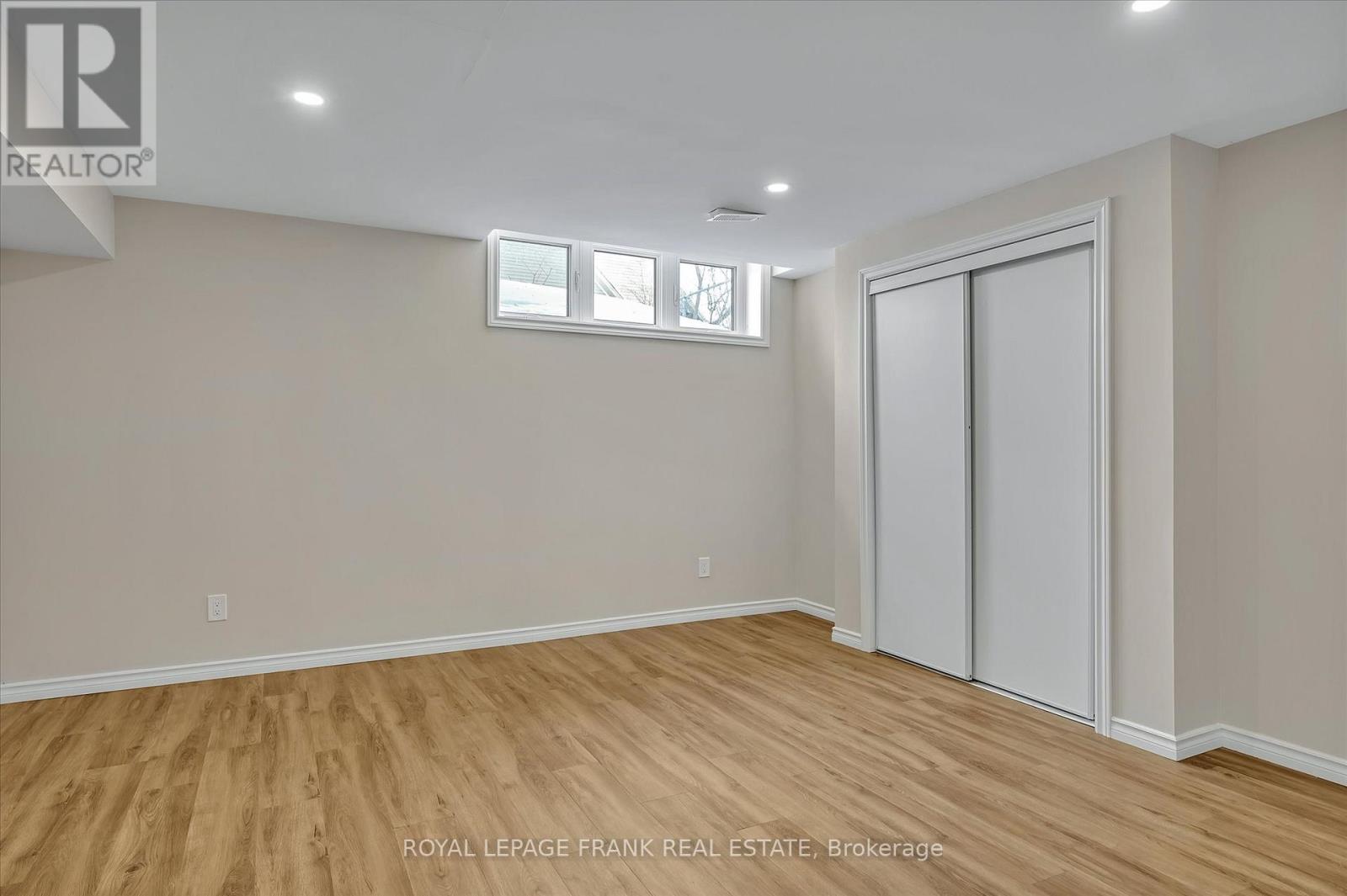 












8 - 24 BRINTON DRIVE

,
Peterborough South (West),




Ontario
K9J8S8


