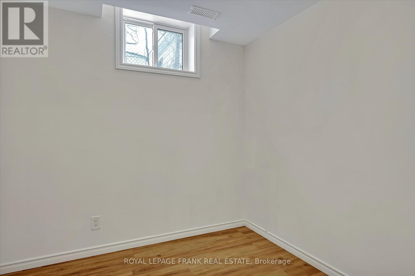 












8 - 24 BRINTON DRIVE

,
Peterborough South (West),




Ontario
K9J8S8

