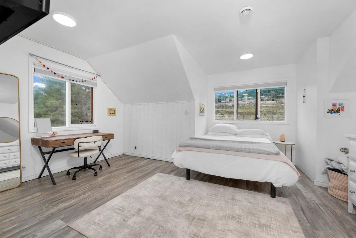 









5393


East Vernon

Road,
Vernon,







BC
V1B 3J7

