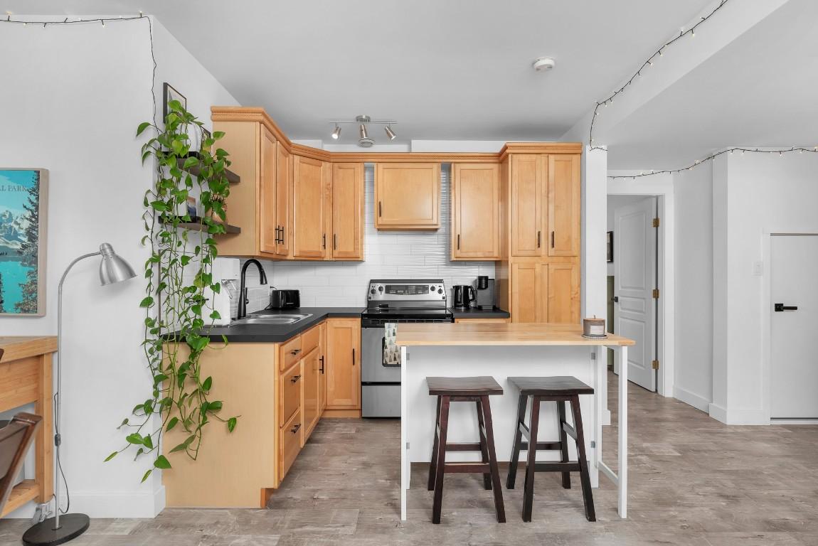 









5393


East Vernon

Road,
Vernon,







BC
V1B 3J7


