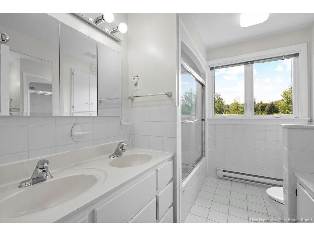 









5


Golden Hawk

DR,
Miramichi,




NB
E1N 3J1

