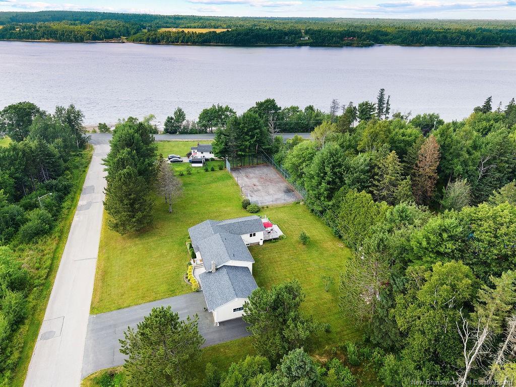 









5


Golden Hawk

DR,
Miramichi,




NB
E1N 3J1

