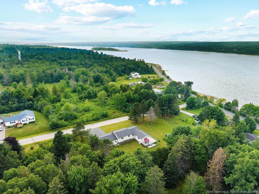 









5


Golden Hawk

DR,
Miramichi,




NB
E1N 3J1

