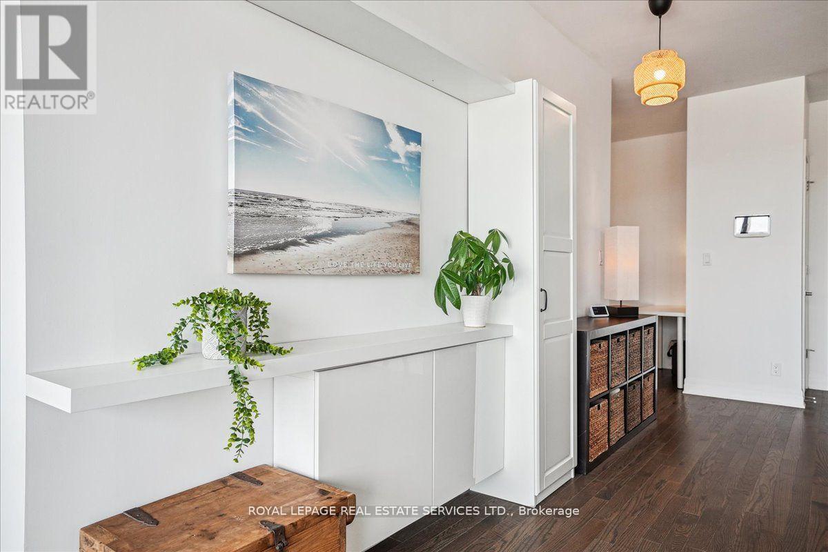 












105 - 3028 CREEKSHORE COMMON

,
Oakville,




Ontario
L6M5K6

