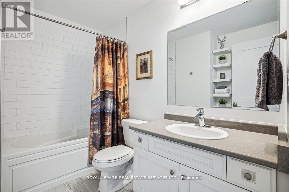 












105 - 3028 CREEKSHORE COMMON

,
Oakville,




Ontario
L6M5K6

