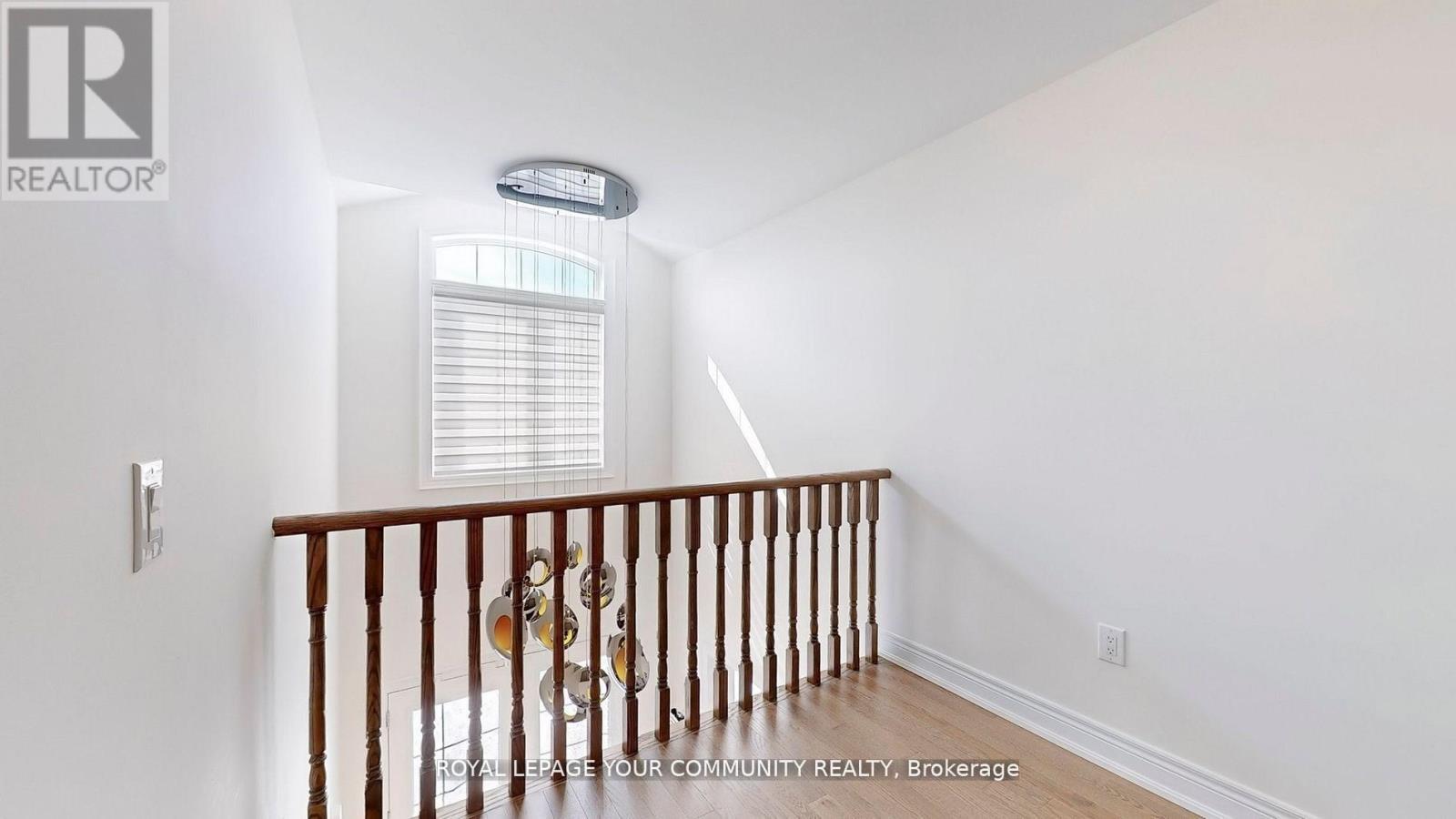 












128 BEN SINCLAIR AVENUE

,
East Gwillimbury,




Ontario
L9N0Z2

