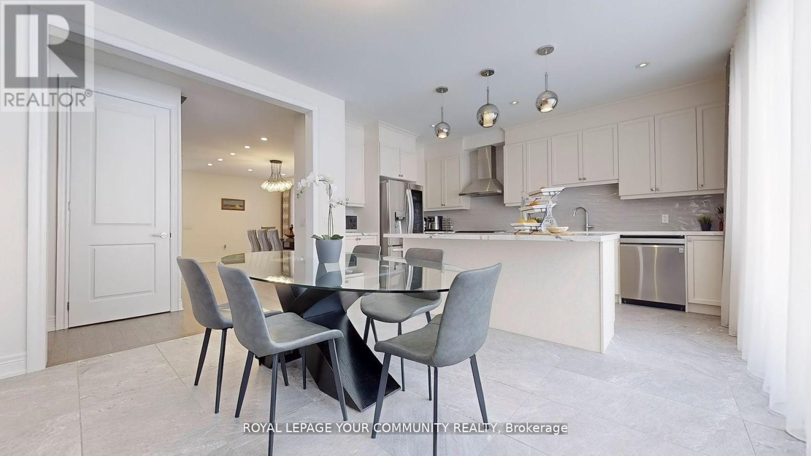 












128 BEN SINCLAIR AVENUE

,
East Gwillimbury,




Ontario
L9N0Z2

