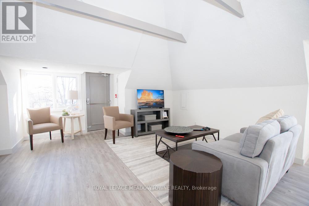 












3A - 350 MAIN STREET E

,
Milton,




Ontario
L9T1P6

