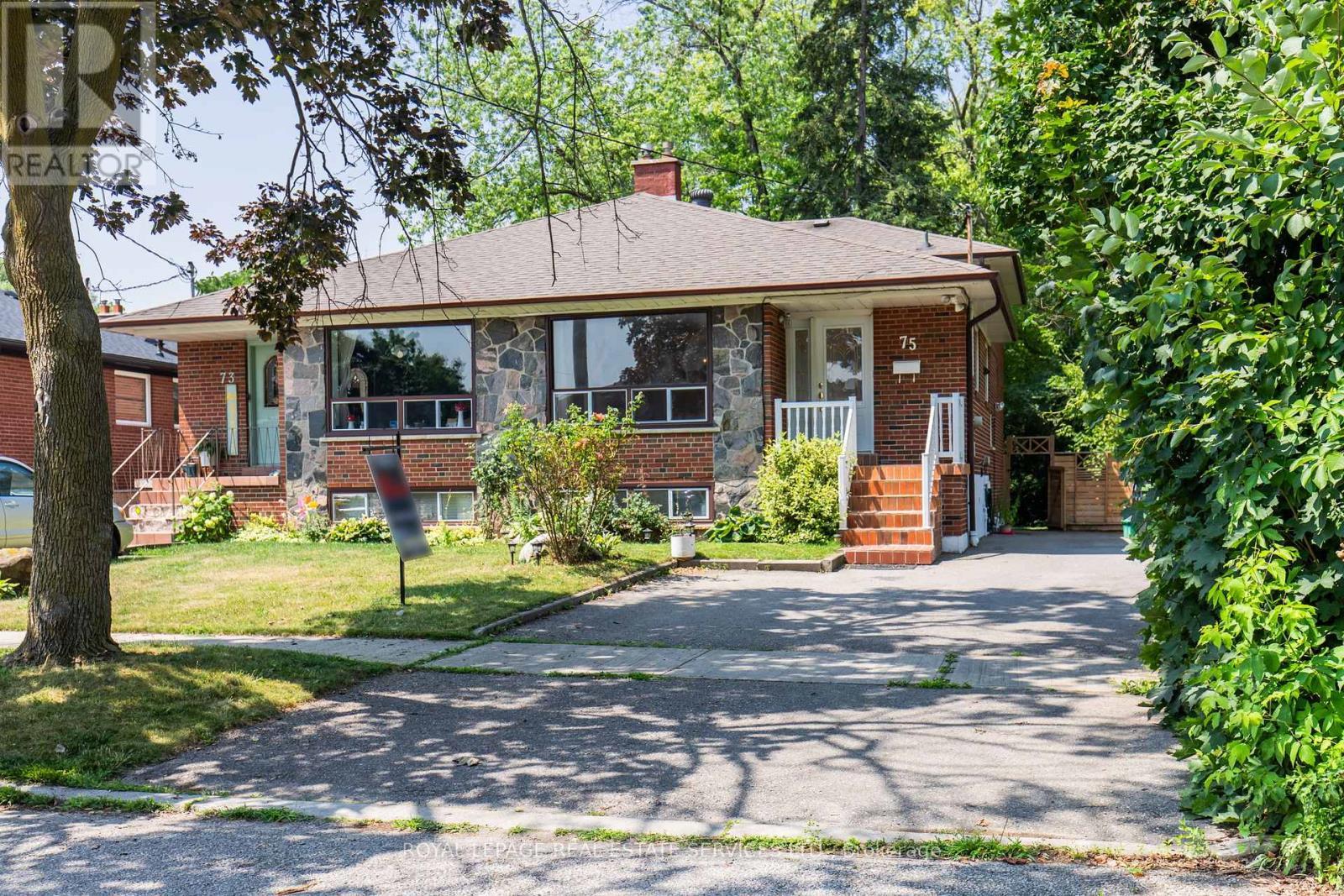 












75 UPWOOD AVENUE

,
Toronto,




Ontario
M6L3A4

