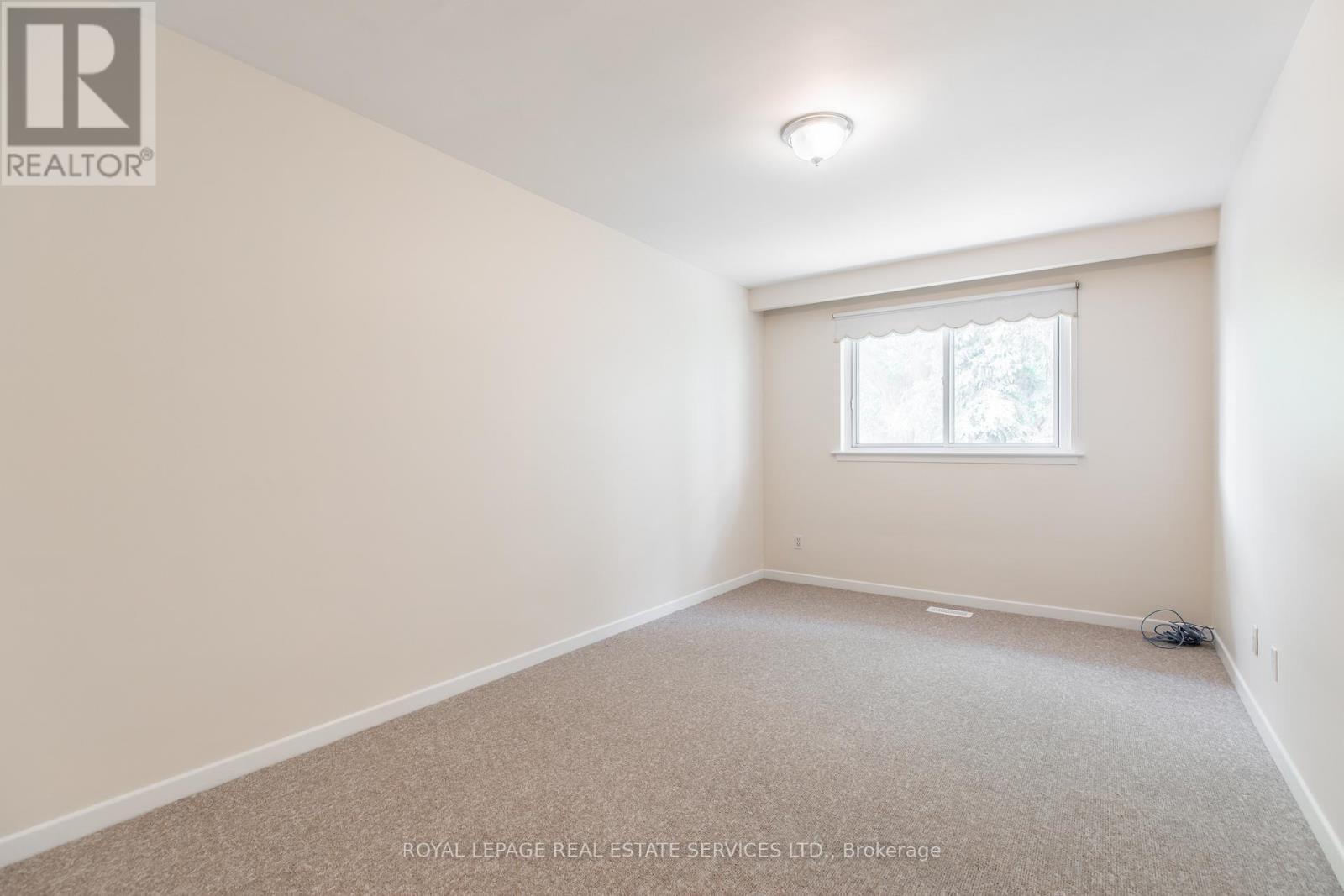 












75 UPWOOD AVENUE

,
Toronto,




Ontario
M6L3A4

