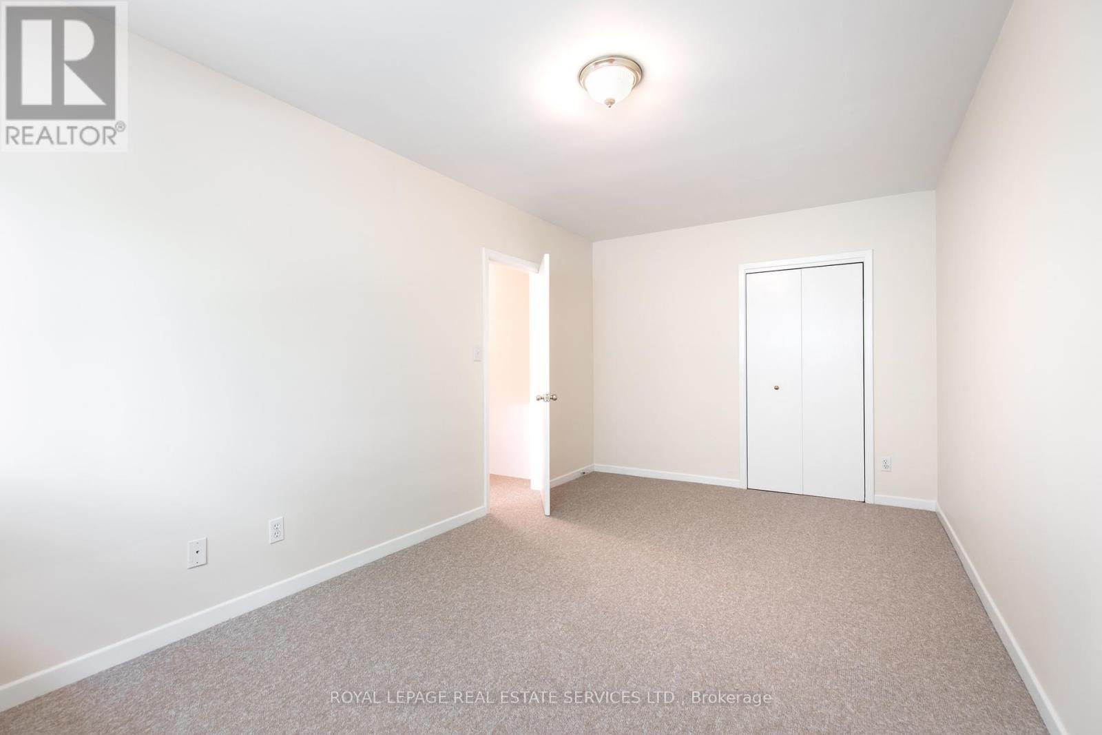 












75 UPWOOD AVENUE

,
Toronto,




Ontario
M6L3A4

