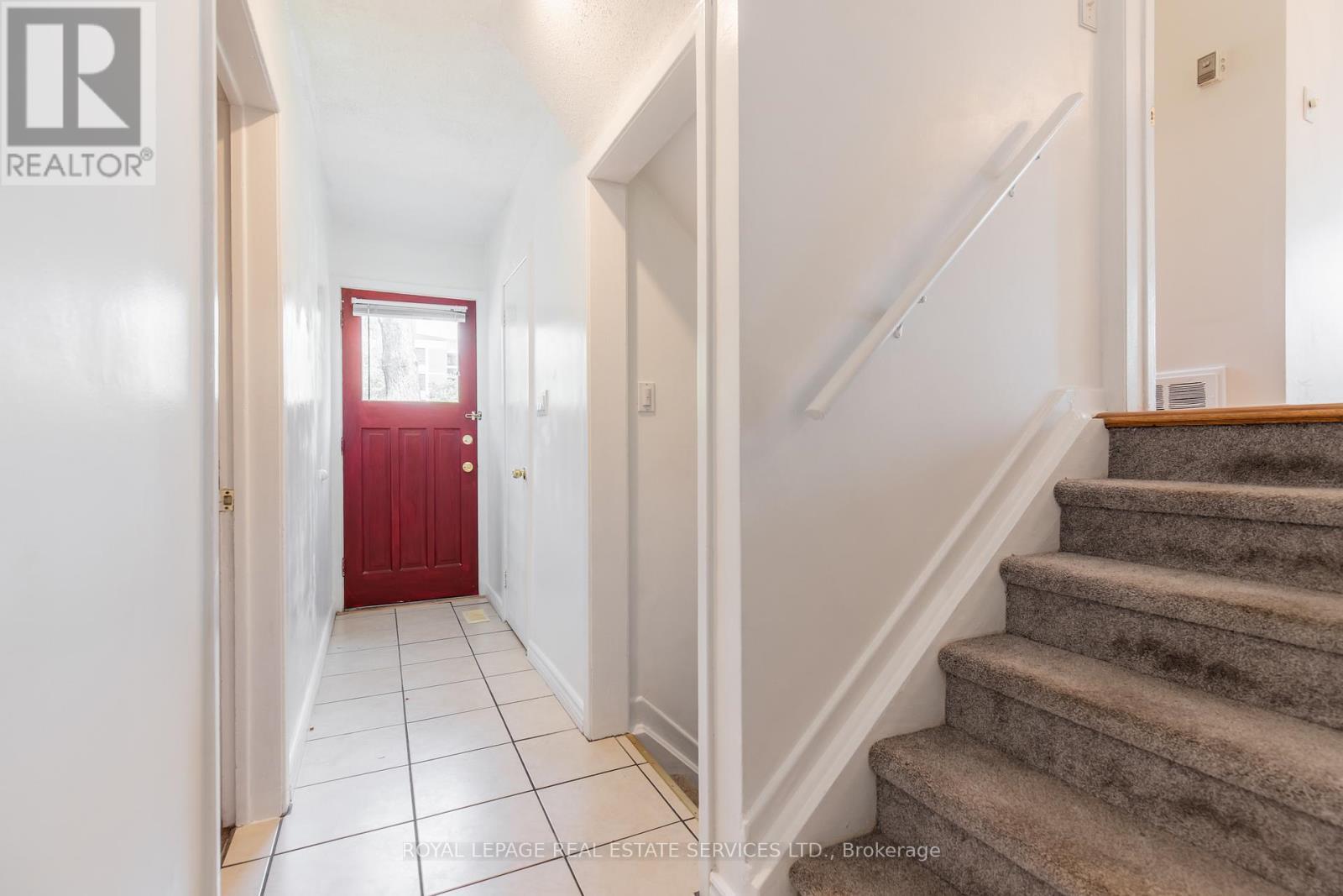 












75 UPWOOD AVENUE

,
Toronto,




Ontario
M6L3A4

