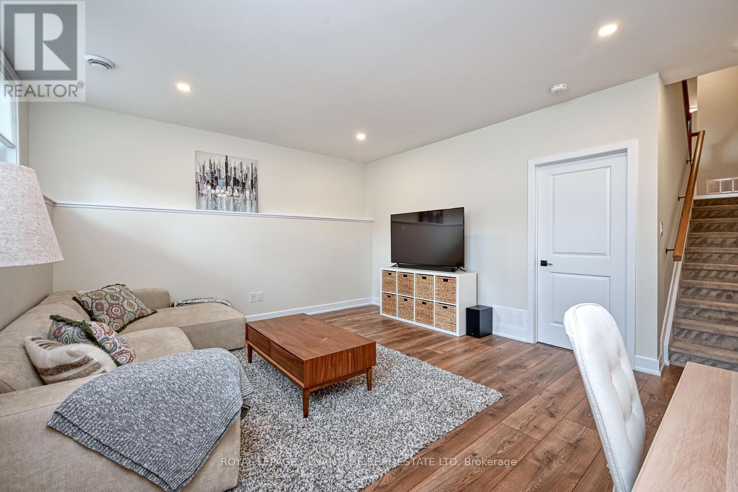 












167 WALLACE STREET

,
Merrickville-Wolford,




Ontario
K0G1N0

