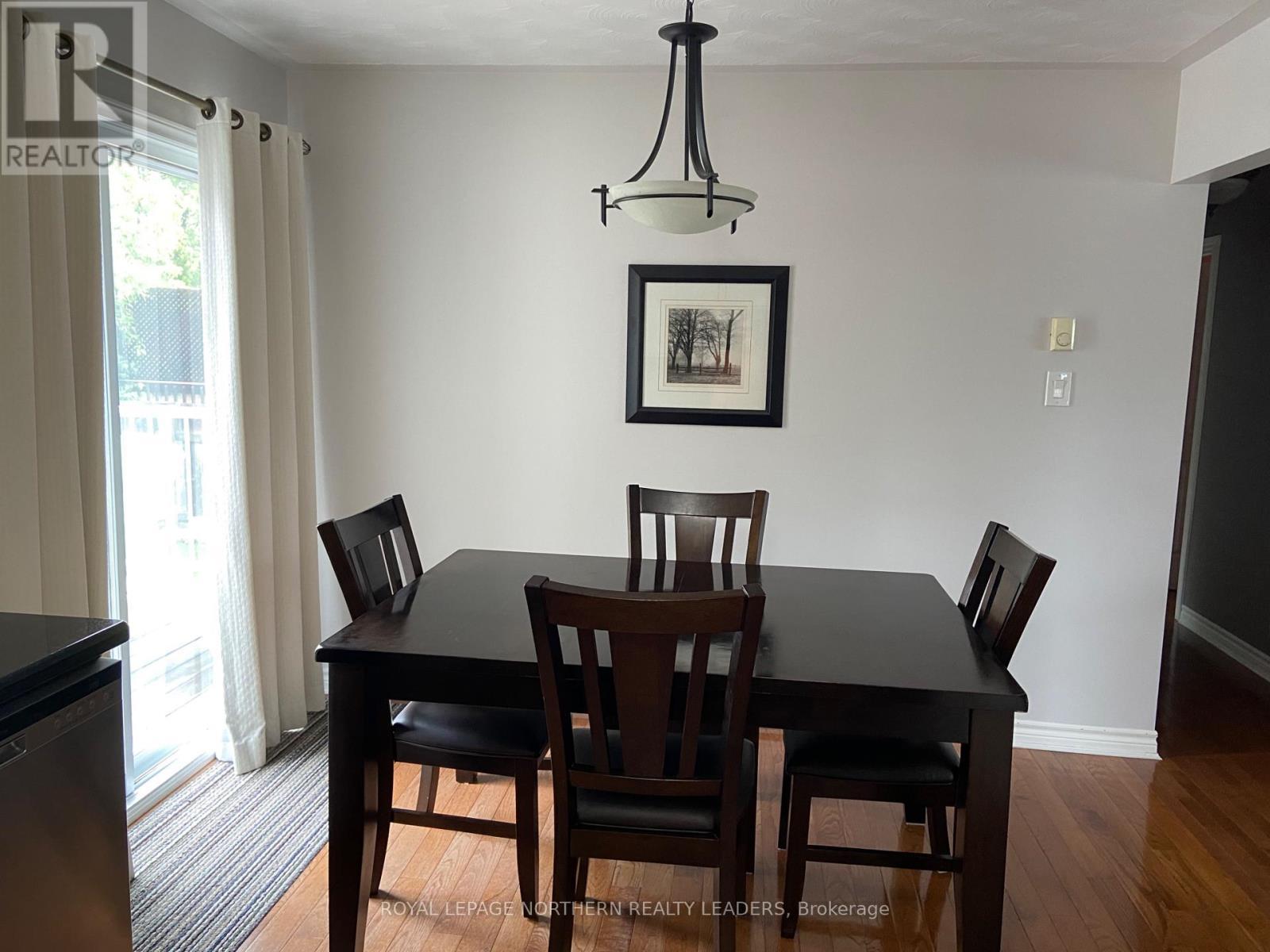 












272 MALETTE CRESCENT

,
Timmins (TNW - Riverpark),




Ontario
P4P1C5

