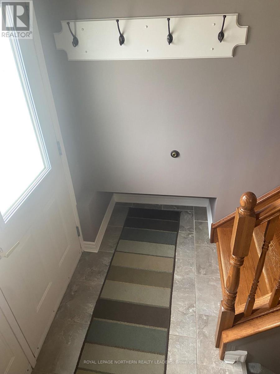 












272 MALETTE CRESCENT

,
Timmins (TNW - Riverpark),




Ontario
P4P1C5

