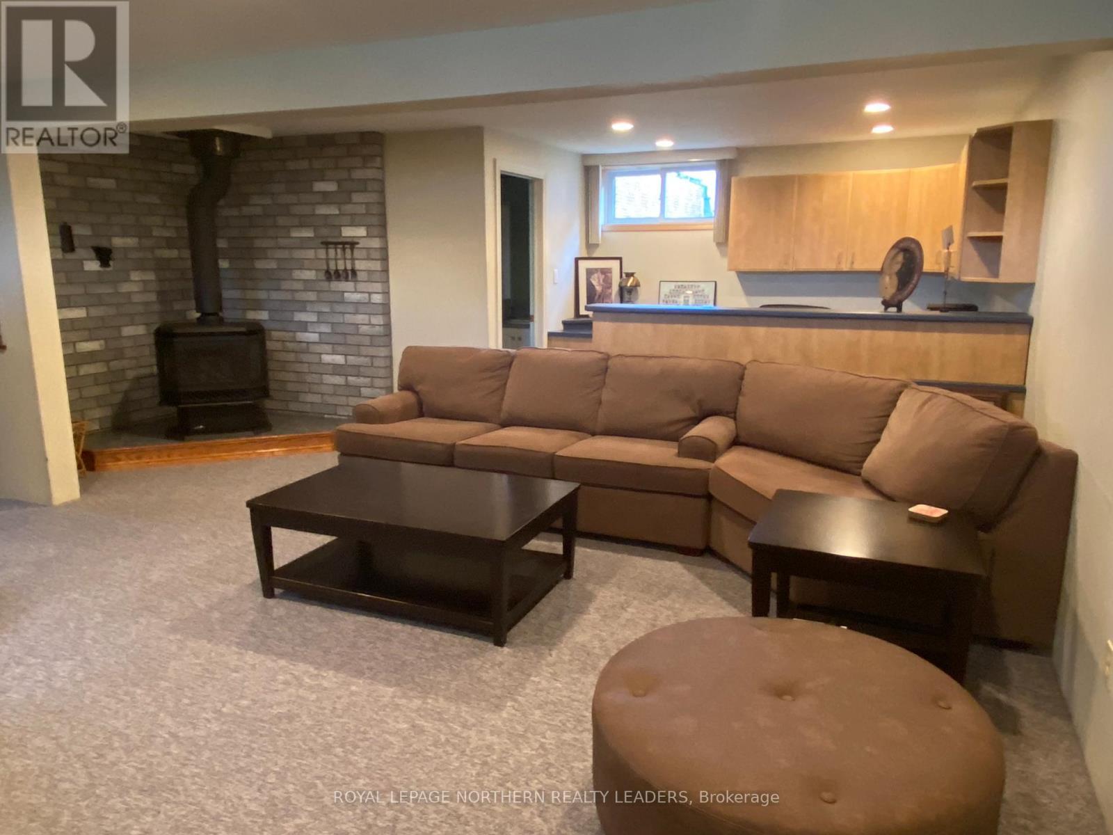 












272 MALETTE CRESCENT

,
Timmins (TNW - Riverpark),




Ontario
P4P1C5

