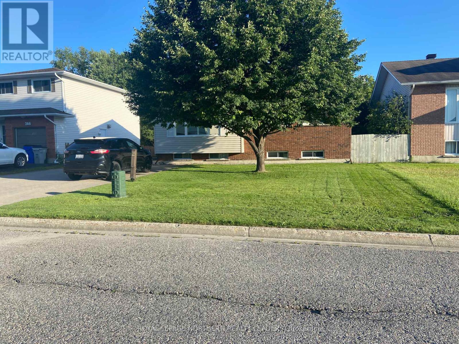 












272 MALETTE CRESCENT

,
Timmins (TNW - Riverpark),




Ontario
P4P1C5

