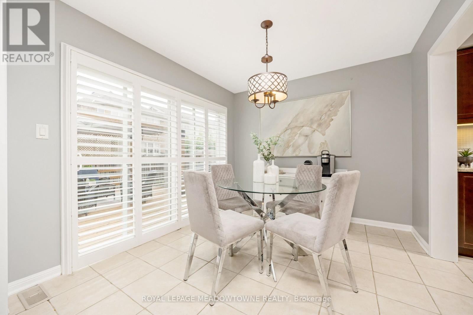 












847 ETHERINGTON WAY

,
Milton,




Ontario
L9T0Z1

