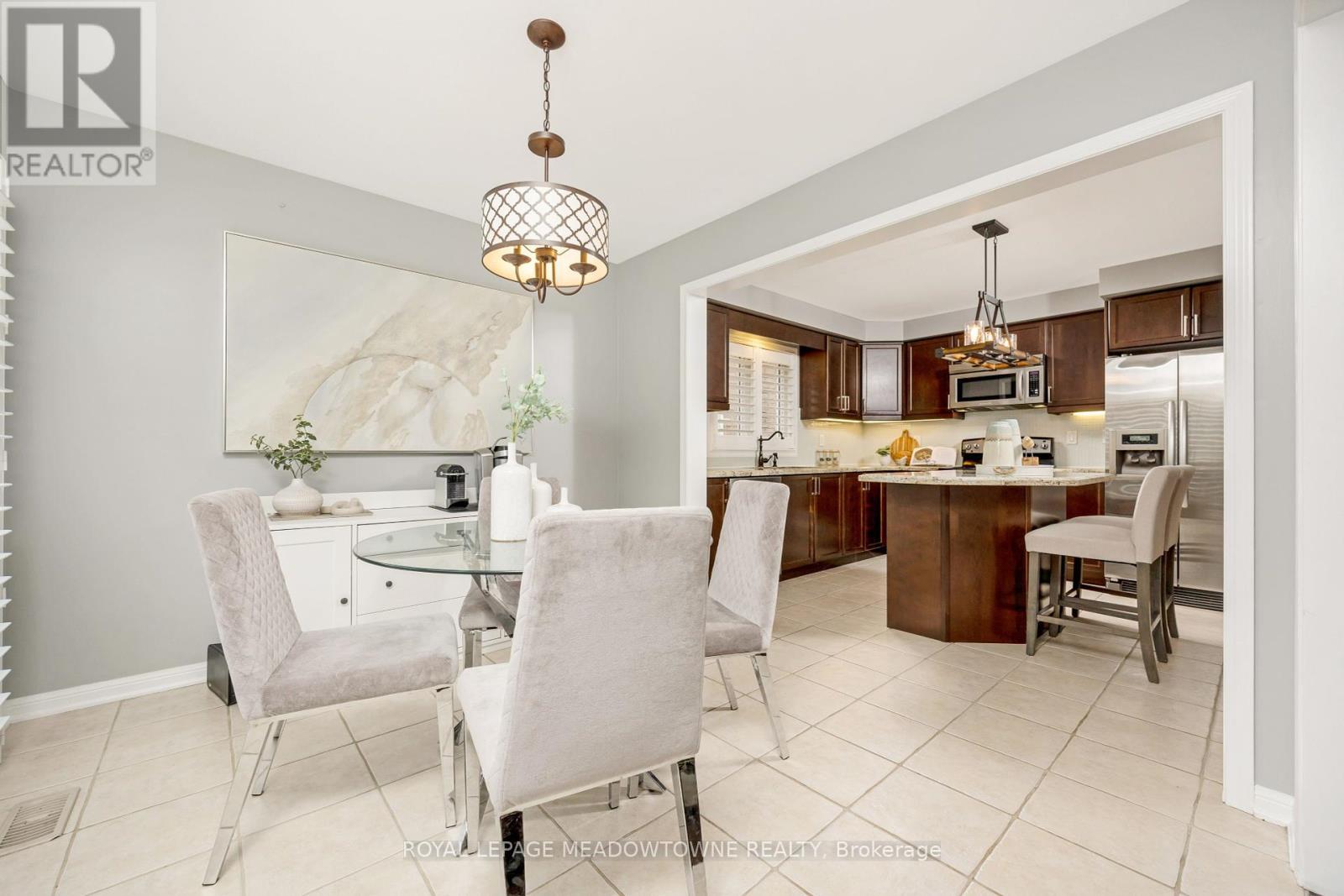 












847 ETHERINGTON WAY

,
Milton,




Ontario
L9T0Z1

