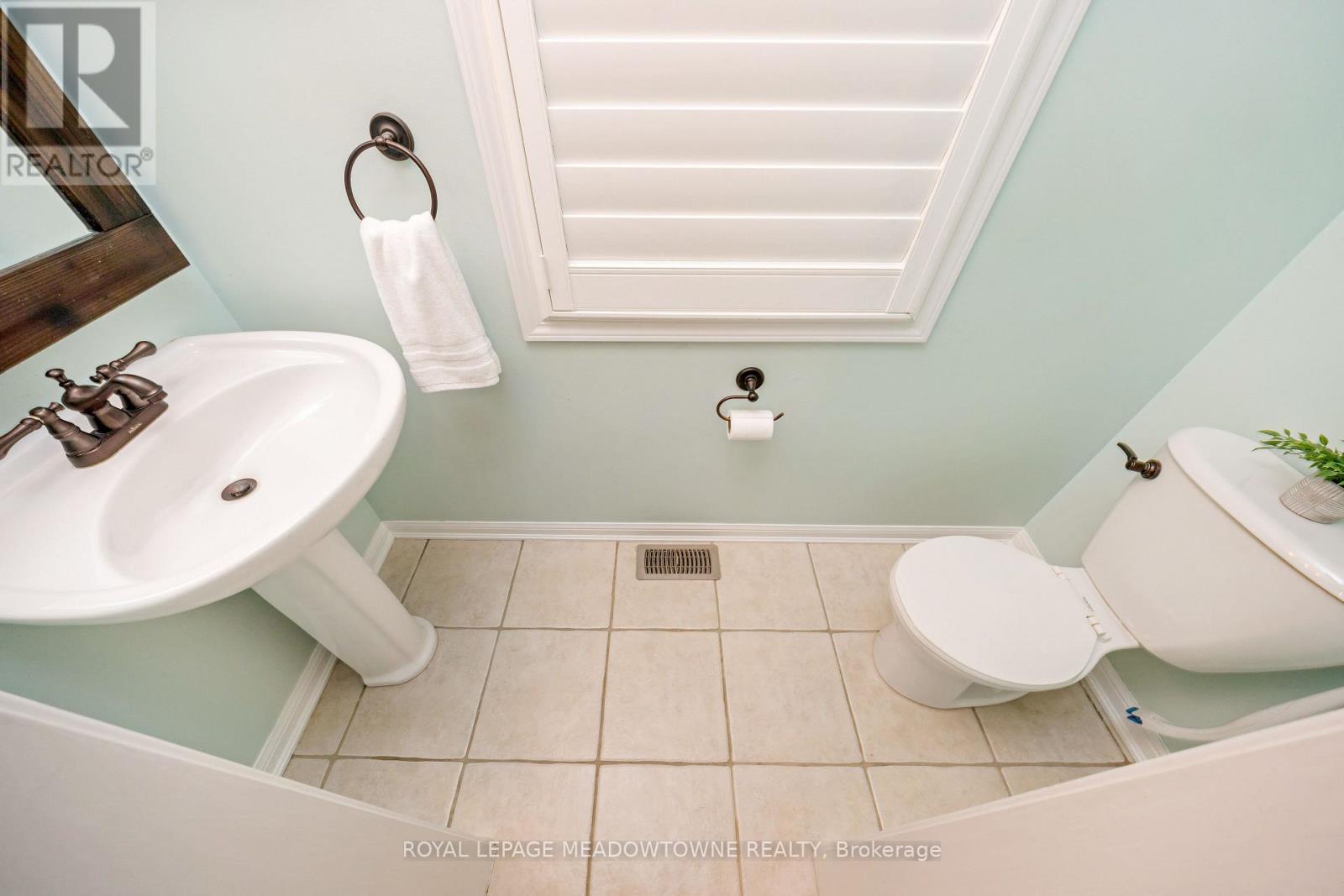 












847 ETHERINGTON WAY

,
Milton,




Ontario
L9T0Z1

