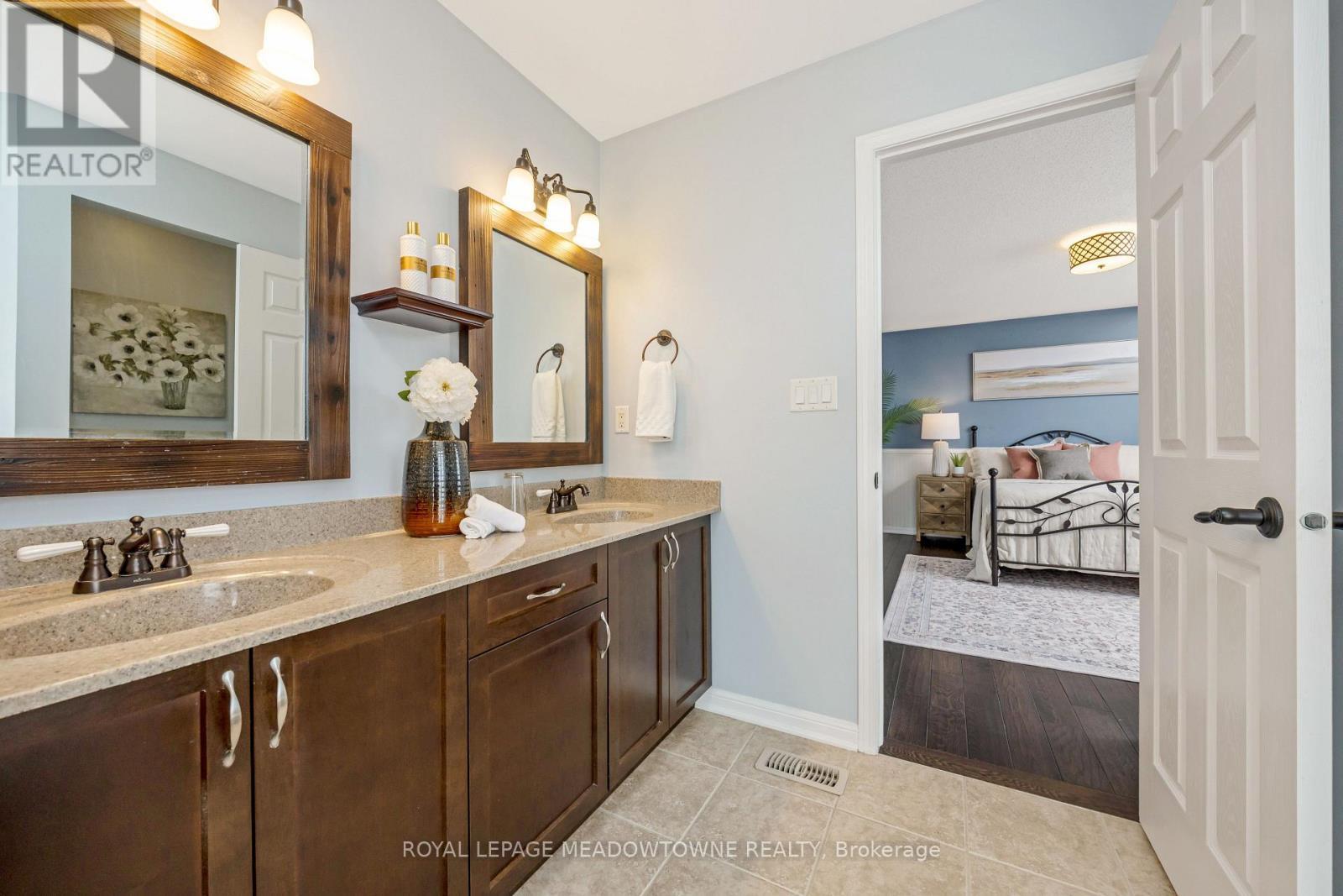 












847 ETHERINGTON WAY

,
Milton,




Ontario
L9T0Z1

