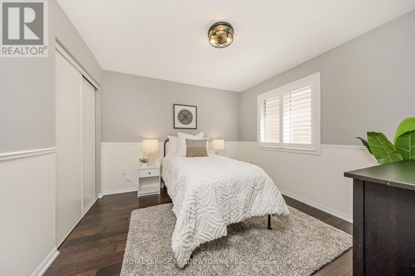 












847 ETHERINGTON WAY

,
Milton,




Ontario
L9T0Z1

