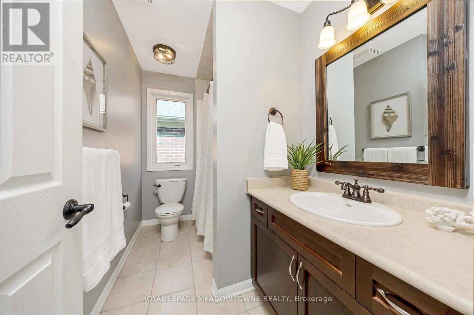 












847 ETHERINGTON WAY

,
Milton,




Ontario
L9T0Z1

