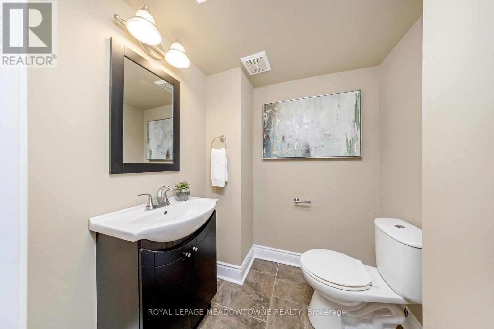 












847 ETHERINGTON WAY

,
Milton,




Ontario
L9T0Z1

