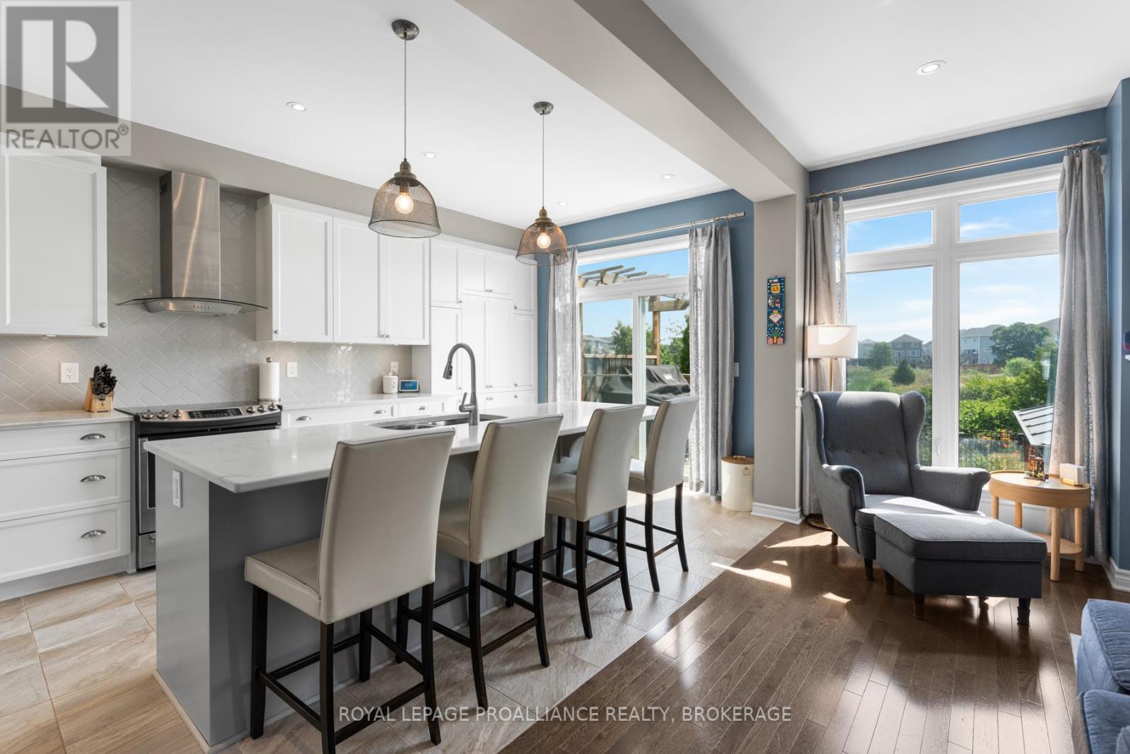 












1036 WOODHAVEN DRIVE

,
Kingston (City Northwest),




Ontario
K7P0H7


