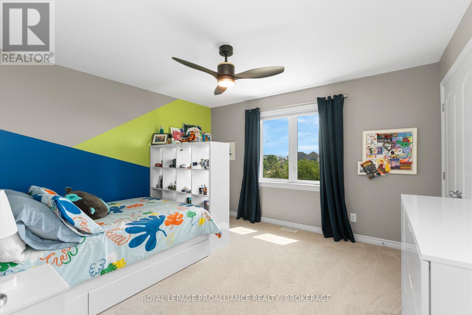 












1036 WOODHAVEN DRIVE

,
Kingston (City Northwest),




Ontario
K7P0H7

