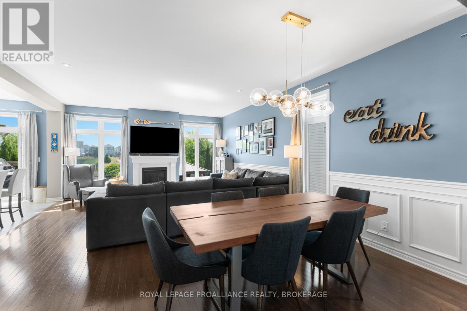 












1036 WOODHAVEN DRIVE

,
Kingston (City Northwest),




Ontario
K7P0H7

