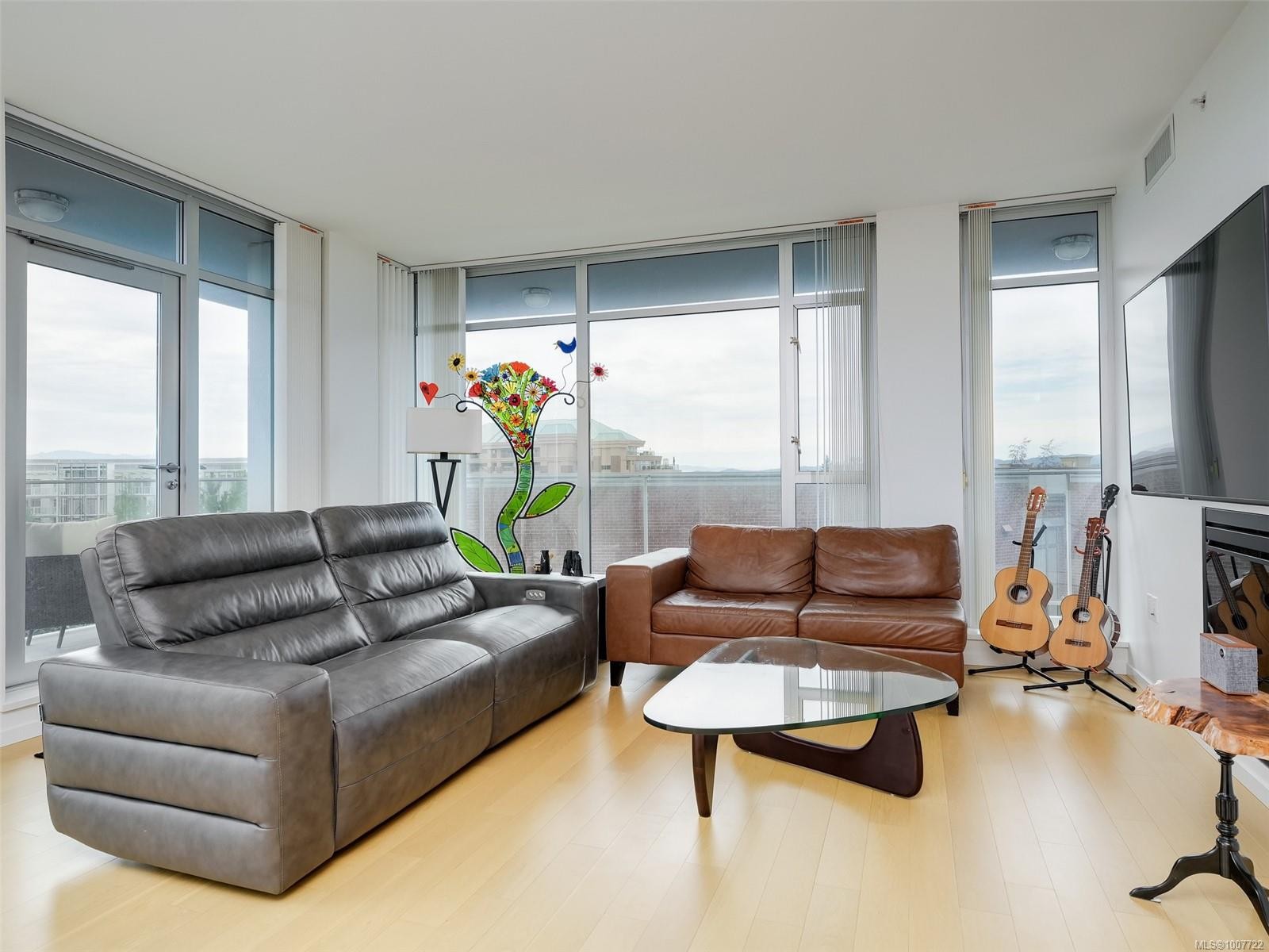 









100


SAGHALIE

Rd, 206,
Victoria,




BC
V9A 0A1

