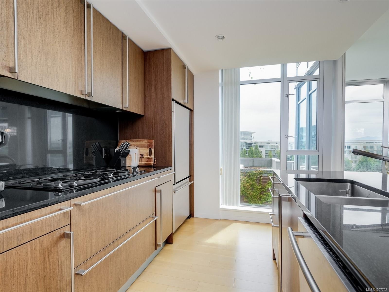









100


SAGHALIE

Rd, 206,
Victoria,




BC
V9A 0A1

