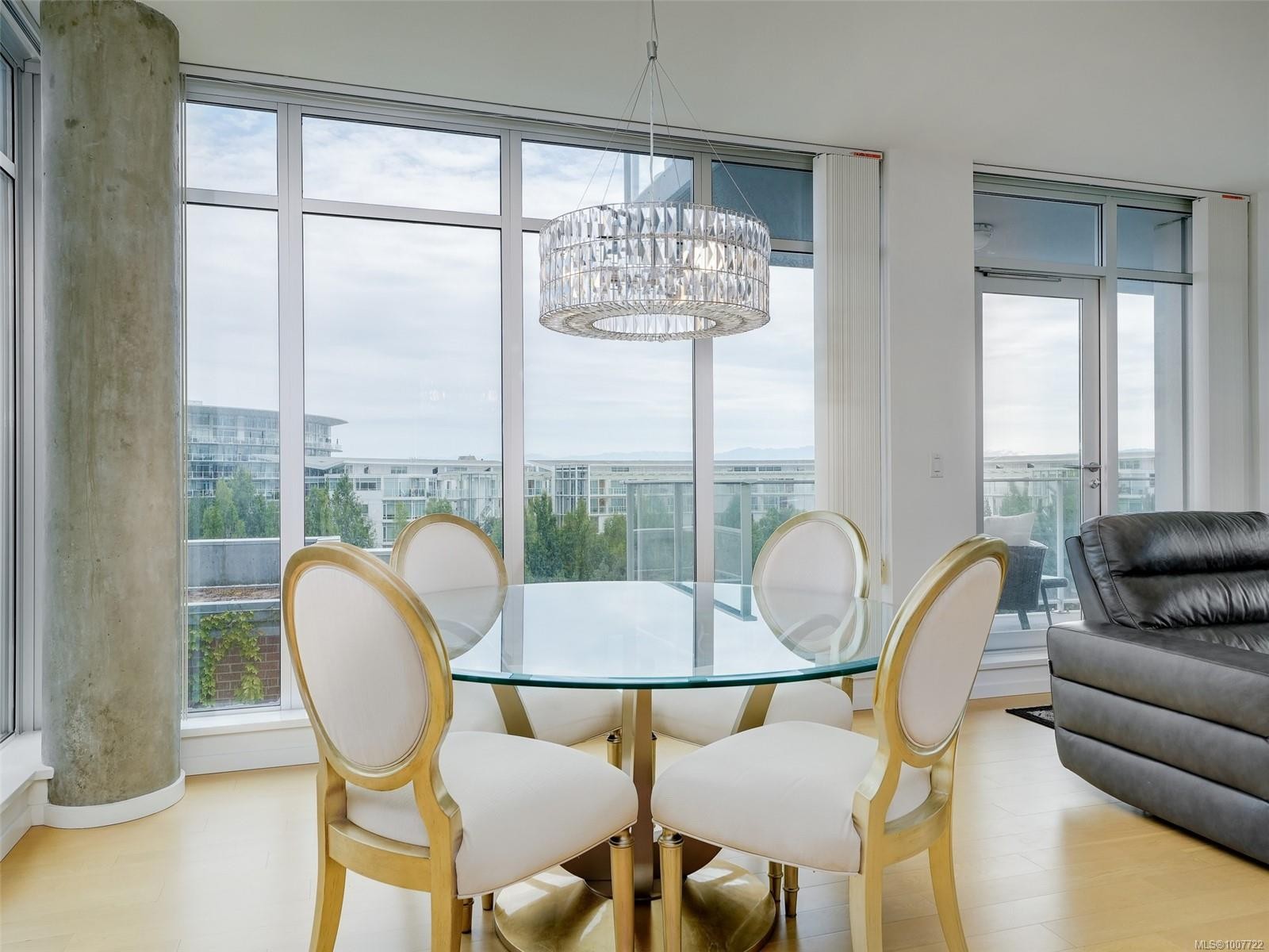 









100


SAGHALIE

Rd, 206,
Victoria,




BC
V9A 0A1

