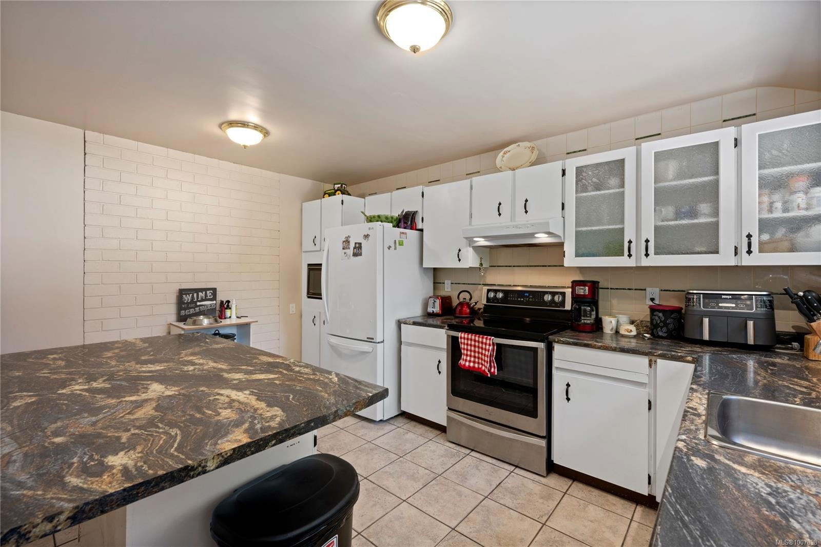 









2120


Huddington

Rd,
Nanaimo,




BC
V9X 1M1

