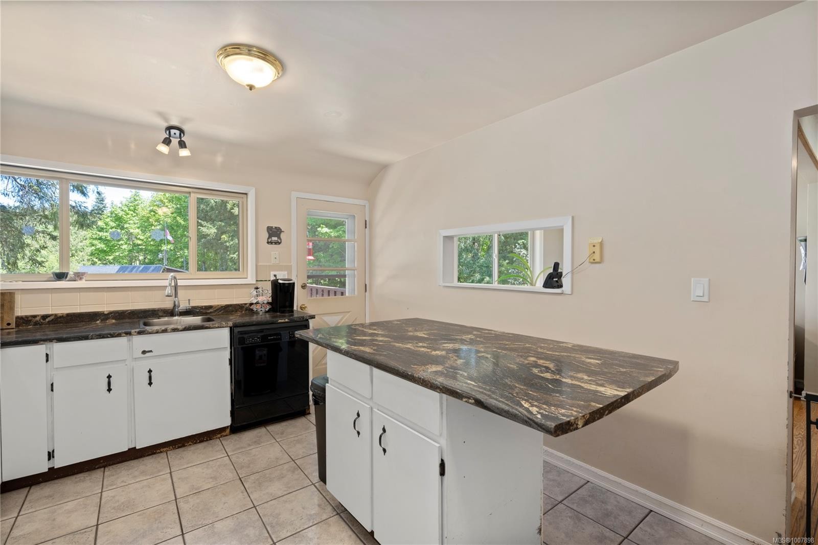 









2120


Huddington

Rd,
Nanaimo,




BC
V9X 1M1


