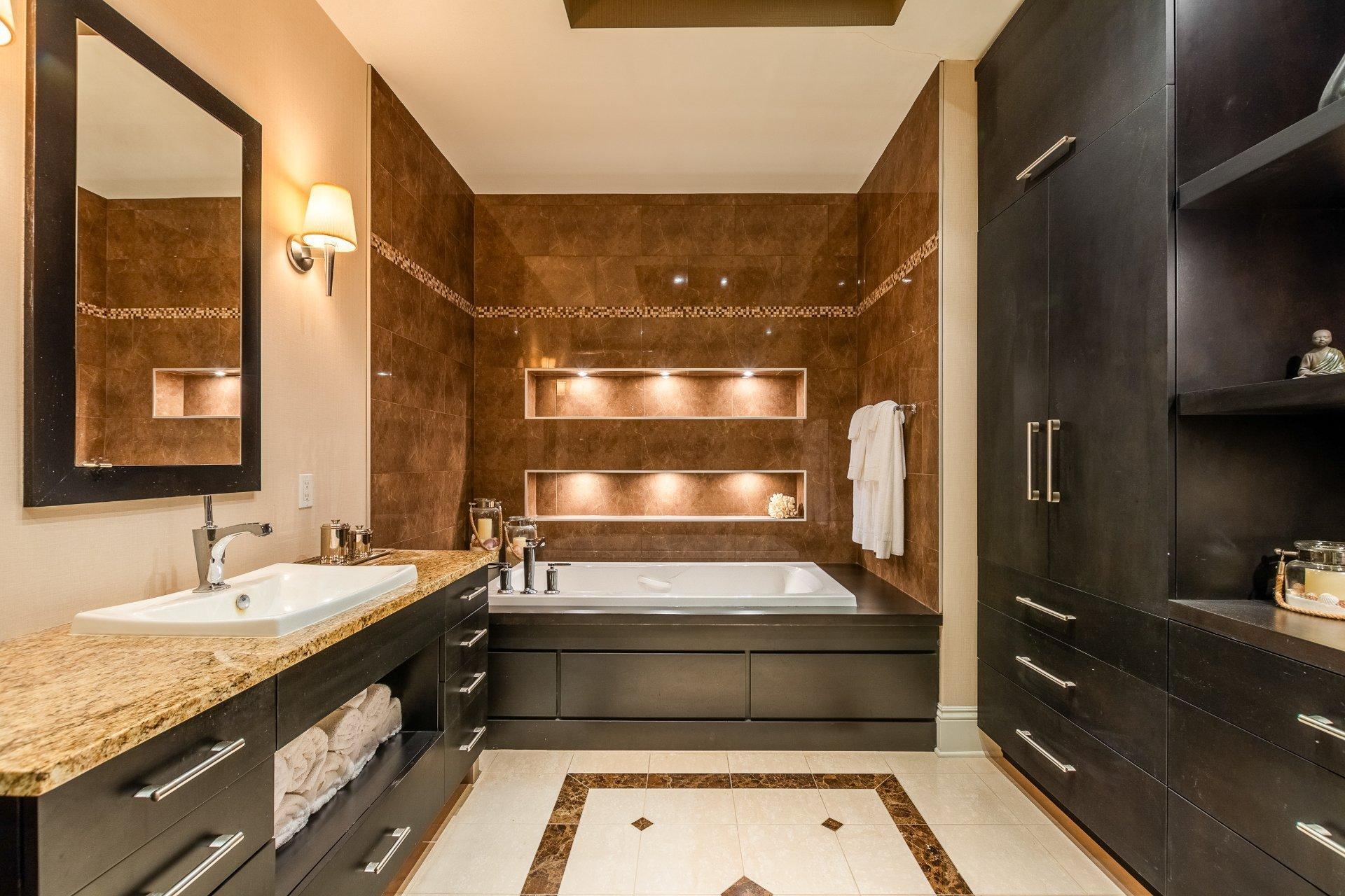 









303


Boul. Clairevue E.

, 5102,
Saint-Bruno-de-Montarville,




QC
J3V0B2

