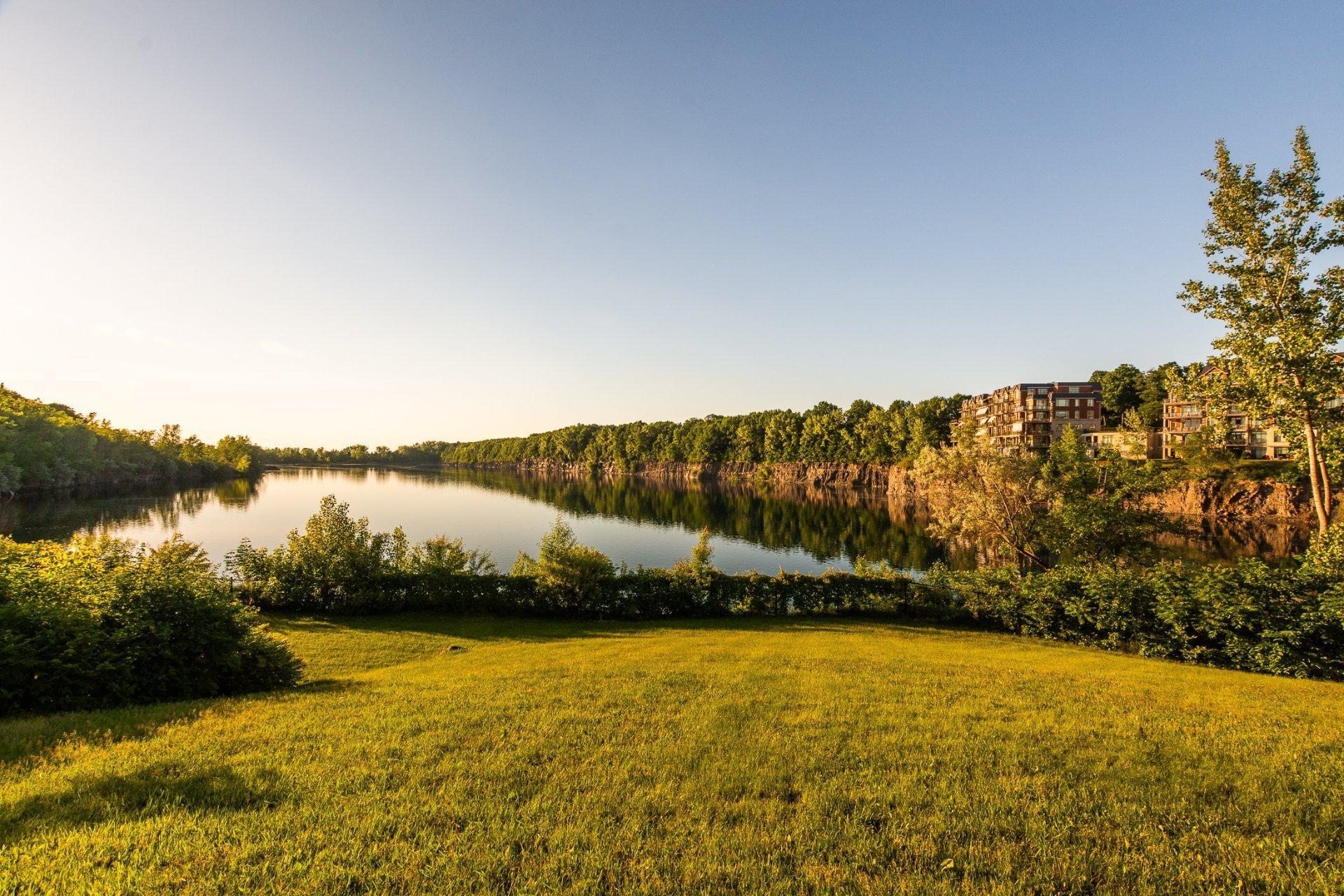 









303


Boul. Clairevue E.

, 5102,
Saint-Bruno-de-Montarville,




QC
J3V0B2

